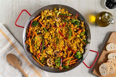 Vegetarian paella