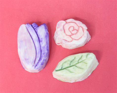 Soap Carving for Kids - Easy Tutorial for Flowers