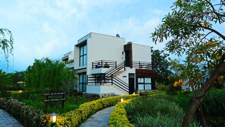 The Golden Tusk, Ramnagar | Resorts near Corbett National Park