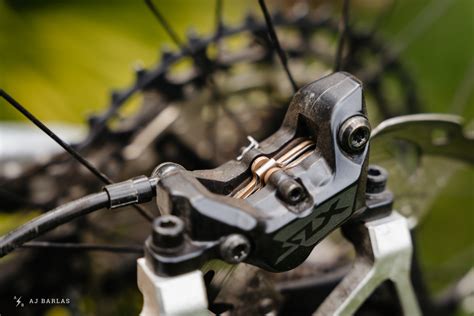 Shimano SLX M7100 Four-Piston Brake Review