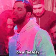 Going Up On A Tuesday GIF - Goinguponatuesday Funny Dance - Discover ...