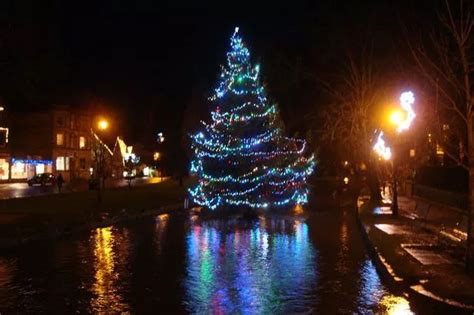 Christmas tree switched on at Bourton-on-the-Water riverside - Gloucestershire Live