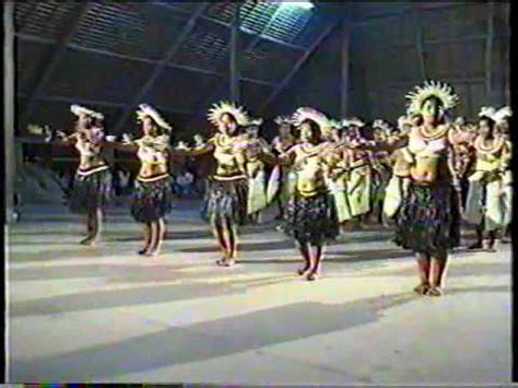 [Kiribati] Te Keangi Ni Marawa - A mwaie (traditional dance) : WorldMusic