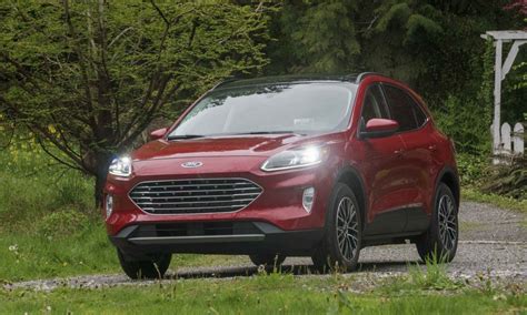 Ford Escape Plug-In Hybrid Review: Efficiency and Utility - autoNXT.net