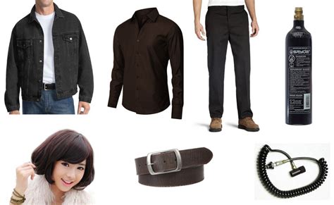 Anton Chigurh Costume | DIY Guides for Cosplay & Halloween