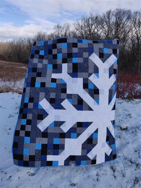 My finished Snowflake quilt (pattern by Modern Handcraft) : quilting Christmas Quilt Blocks ...