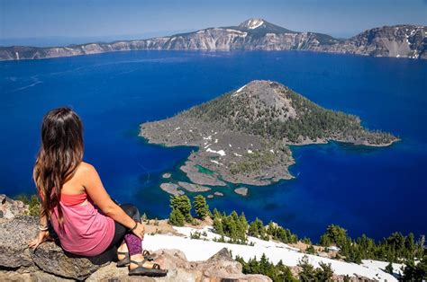 Crater Lake Hikes: 10 Best Trails in the National Park - Go Wander Wild