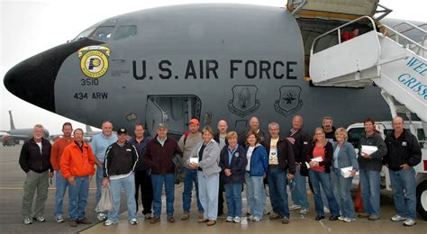 Area leaders learn about Grissom > Grissom Air Reserve Base > Article Display