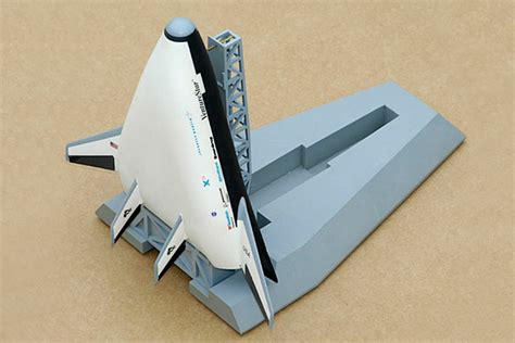 Lockheed-Martin X-33 Venture Star by Fantastic Plastic Models