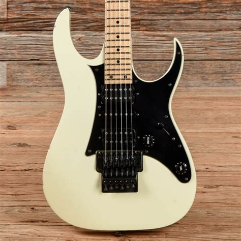 Ibanez RG550 White 1989 – Chicago Music Exchange