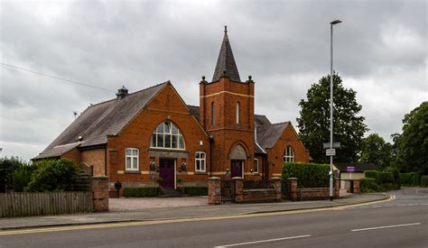 Wesleyan Methodist Church © Peter McDermott cc-by-sa/2.0 :: Geograph Britain and Ireland