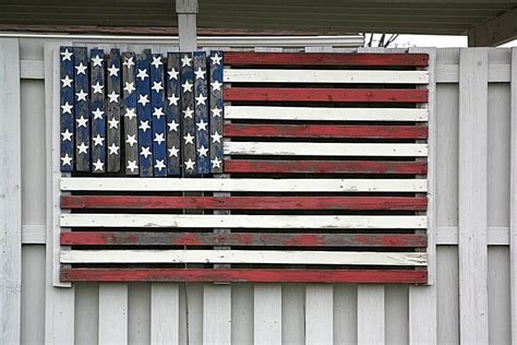 25 DIY Wooden American Flag Plans and Ideas - Epic Saw Guy