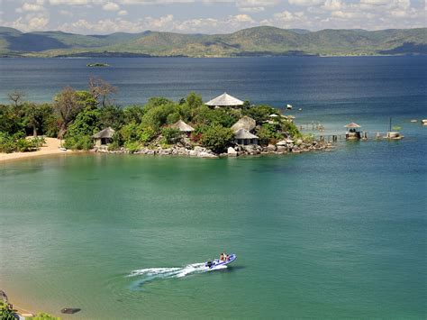 Kaya Mawa | Lake Malawi | Luxury Resorts & Private Islands