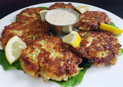 LION'S MANE CRAB CAKES