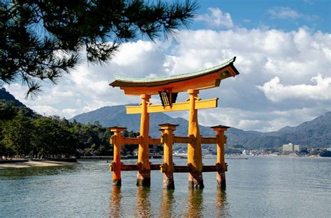 35 Beautiful Japan Landmarks You Must Not Miss I The Boutique Adventurer