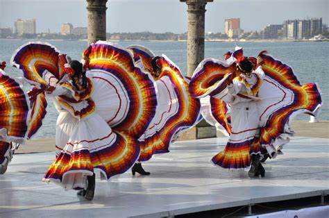 The Fun Things About Living in A Paradise Like Puerto Vallarta - Expats In Mexico