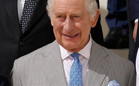 King Charles wears Greek flag tie days after Rishi Sunak's Elgin ...