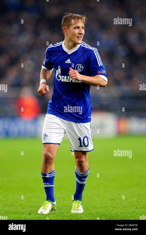 Lewis Holtby, Schalke 04 Stock Photo - Alamy