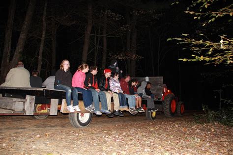 Haunted Hayrides tonight at Witch's Woods Halloween Scream… | Flickr