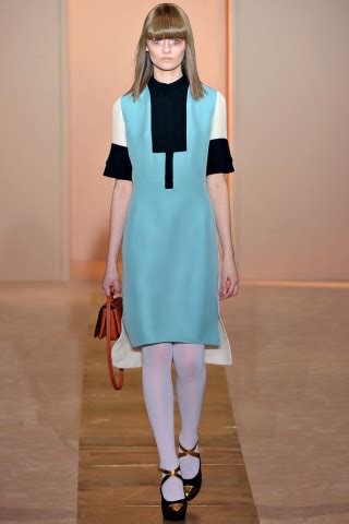 4 Fashionable Colorblock Dresses for Spring - Creative Fashion