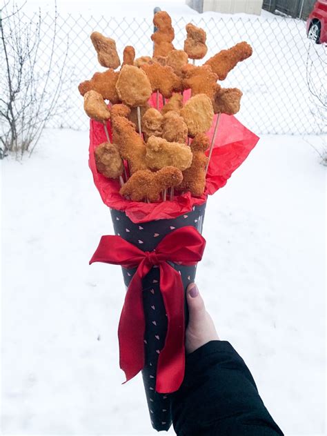 A chicken nugget bouquet for Valentine’s Day ♥️ Karage Chicken, Chicken Wraps, Finger Food ...