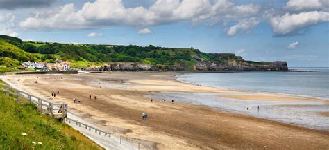 Sandsend Beach - North East, Whitby - Beaches - Eric Knows