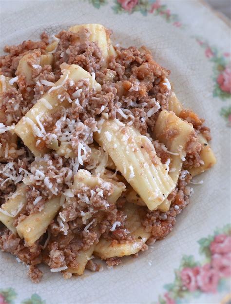 Minced meat with pasta | Food From Portugal