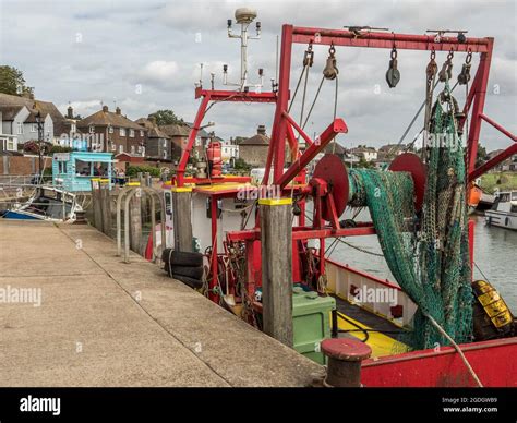 Queenborough harbour quay hi-res stock photography and images - Alamy