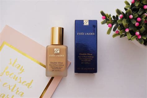 Estee Lauder Double Wear Stay In Place Makeup in Tawny 3W1 Review (With Youtube Video) + Swatch ...