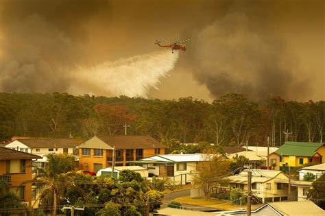 Meer dan negentig bosbranden bedreigen Australische oostkust - NRC