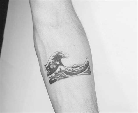 The great wave tattoo - Tattoogrid.net