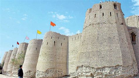 Apathy to bring Kishangarh Fort to ruin?