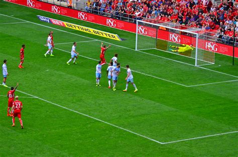 Aston Villa goalkeeper Pierluigi Gollini is too late in di… | Flickr