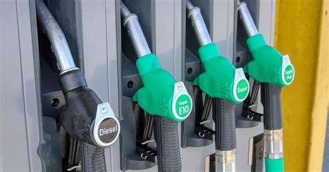 E10 petrol: Why the petrol at London's garages will be changed for a ...