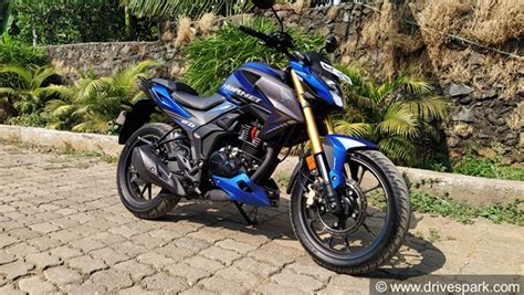 Honda Hornet 2.0 Review (First Ride): Design, Specs, Performance, Ride, Handling & Other Details ...