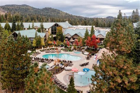 8 Hotels Near Yosemite National Park for 2024 Vacation