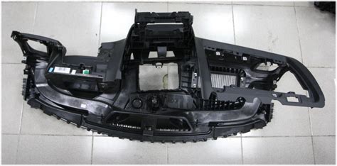 Dashboard - Audi Q3 12-14 With Air Duct Black (24A) - Twincell