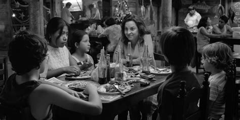 Alfonso Cuarón's Roma May Hit Theaters Before Netflix Premiere