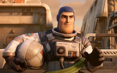 The New Buzz Lightyear Trailer Starring Chris Evans Was Just Released ...