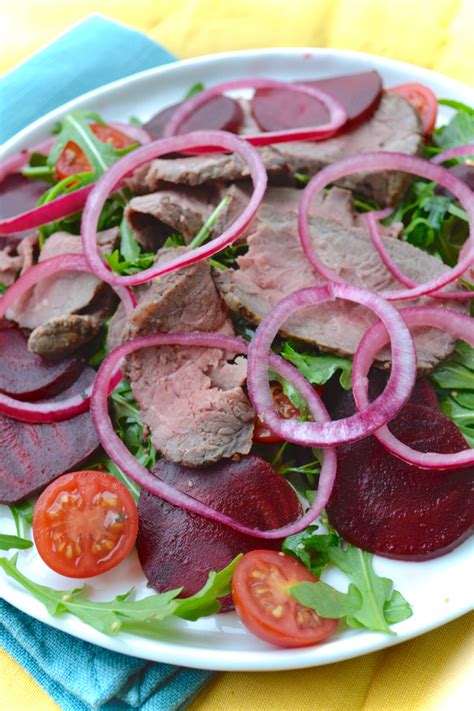 Rare Roast Beef Salad | GastroGays