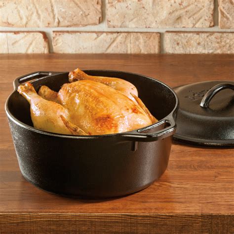 Lodge L8DOL3 5 Qt. Pre-Seasoned Cast Iron Dutch Oven