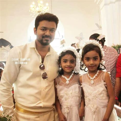 Pin by 𝐒𝐫𝐤 𝐑𝐚𝐣𝐤𝐮𝐦𝐚𝐫 on Thalapathy Vijay Anna | Actor photo, Wedding ...