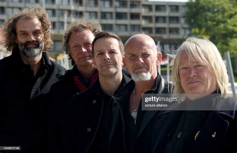 The members of the band 'Santiano' : Hans-Timm Hinrichsen, Andreas ...