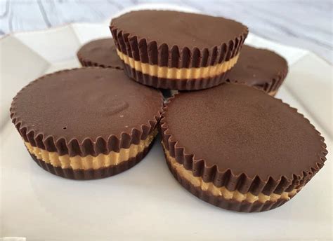 Chocolate Peanut Butter Cups with 5-ingredients -The Art of Food and Wine