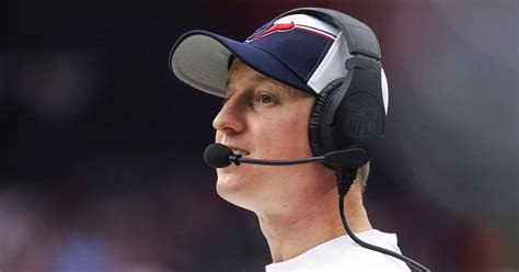 Texans’ Offensive Coordinator Bobby Slowik speaks to the media about ...