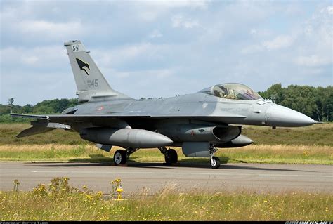 General Dynamics F-16A/ADF Fighting Falcon (401) - Italy - Air Force ...