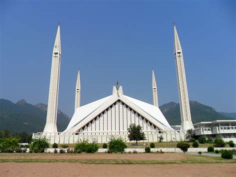 Shah Faisal Mosque: Get To Know Islamabad's Grand National Mosque