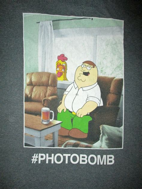 FAMILY GUY ERNIE THE GIANT CHICKEN #PHOTOBOMB T SHIRT… - Gem