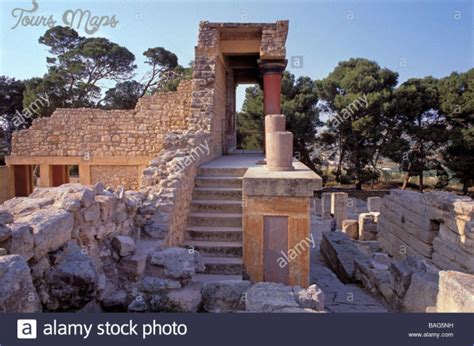 Knossos: King Minos & the Labyrinth - ToursMaps.com