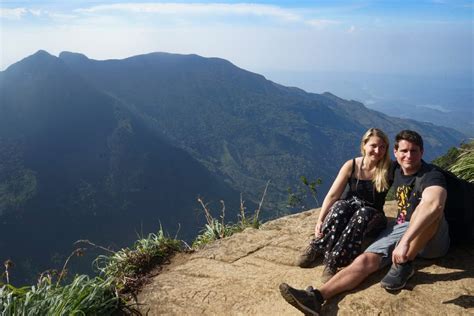 Trekking Horton Plains, Sri Lanka. To World's End (and back again ...